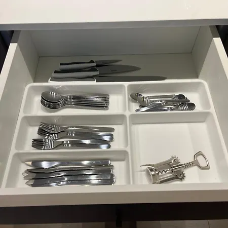 Modern 2bed In The Centre * 尼科西亚